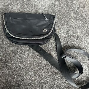 lululemon athletica Black Mini Festival Bag 2L